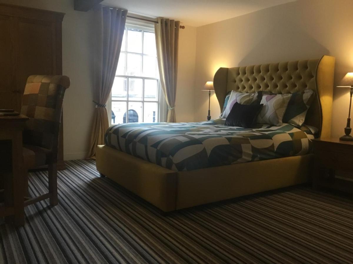 Unicorn Hotel Llanidloes Exterior photo