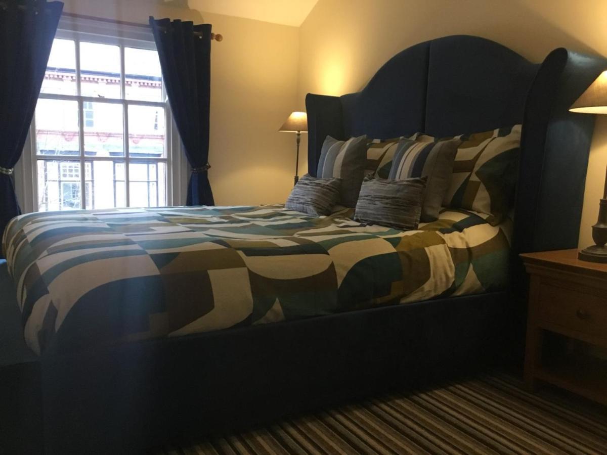 Unicorn Hotel Llanidloes Exterior photo
