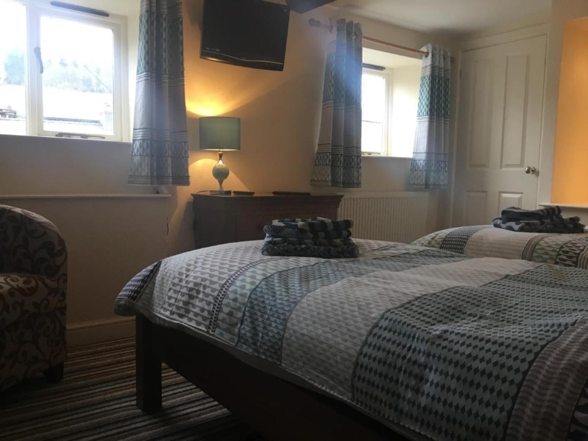Unicorn Hotel Llanidloes Exterior photo