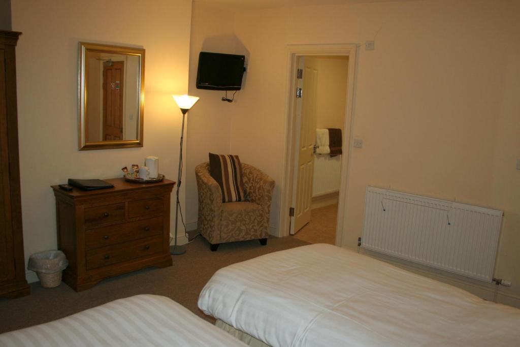 Unicorn Hotel Llanidloes Exterior photo