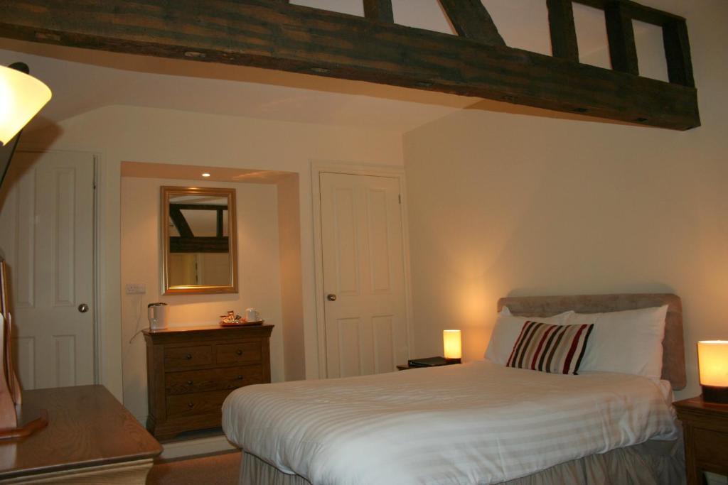 Unicorn Hotel Llanidloes Exterior photo